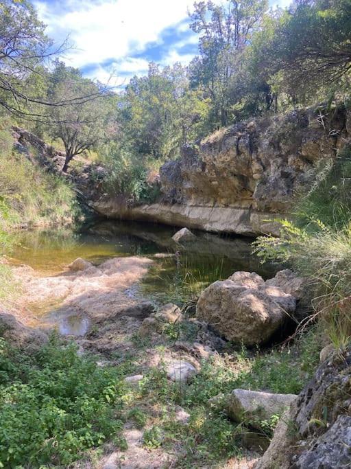 Gite A La Ferme Avec Jacuzzi Et Sauna Villefloure Екстер'єр фото