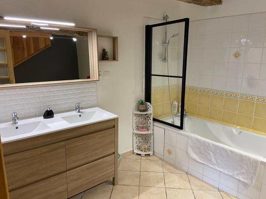 Gite A La Ferme Avec Jacuzzi Et Sauna Villefloure Екстер'єр фото