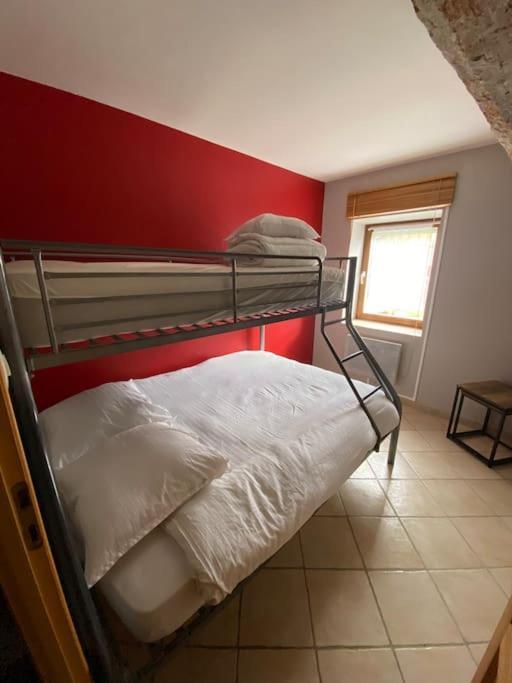 Gite A La Ferme Avec Jacuzzi Et Sauna Villefloure Екстер'єр фото