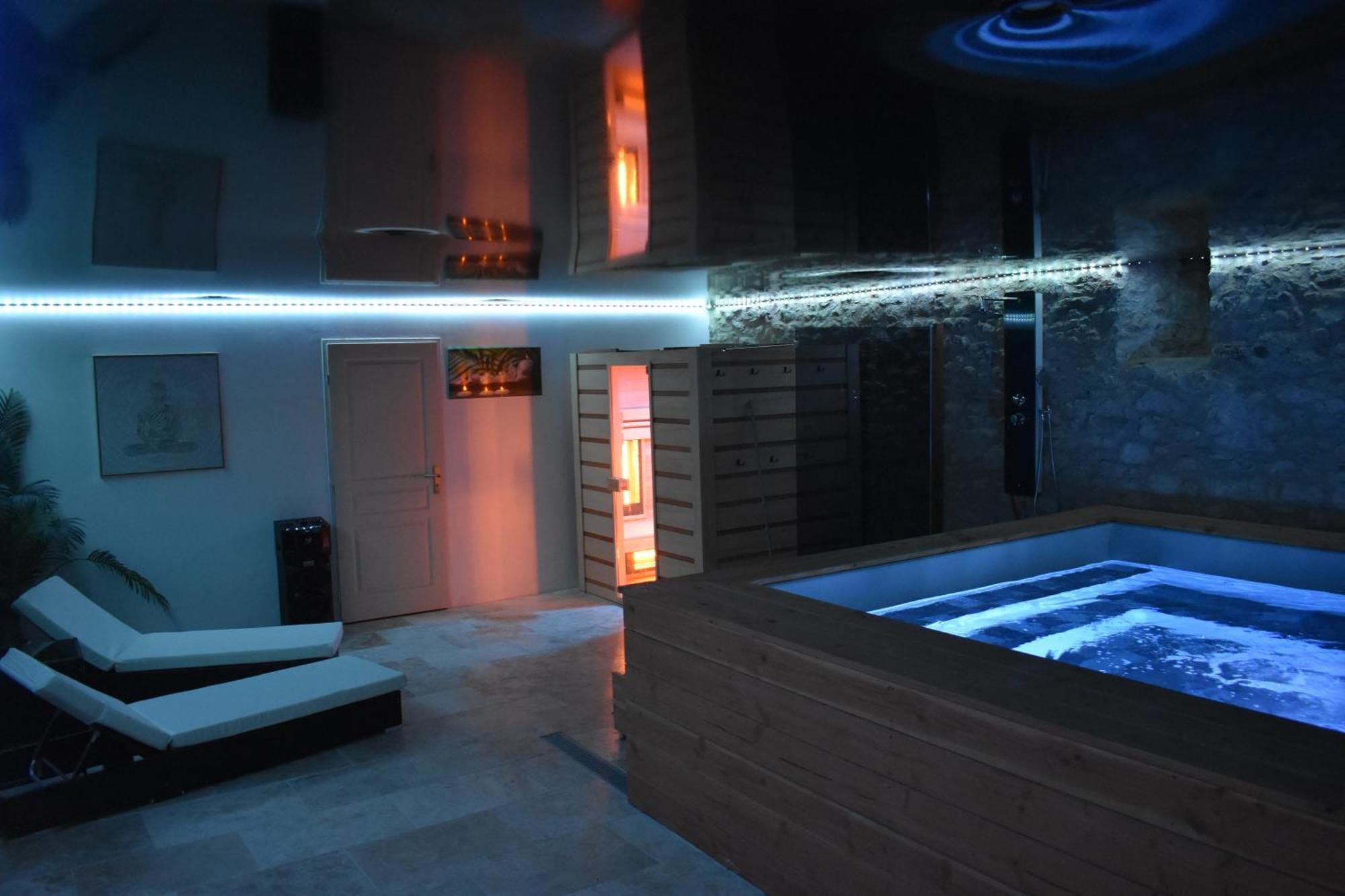 Gite A La Ferme Avec Jacuzzi Et Sauna Villefloure Екстер'єр фото