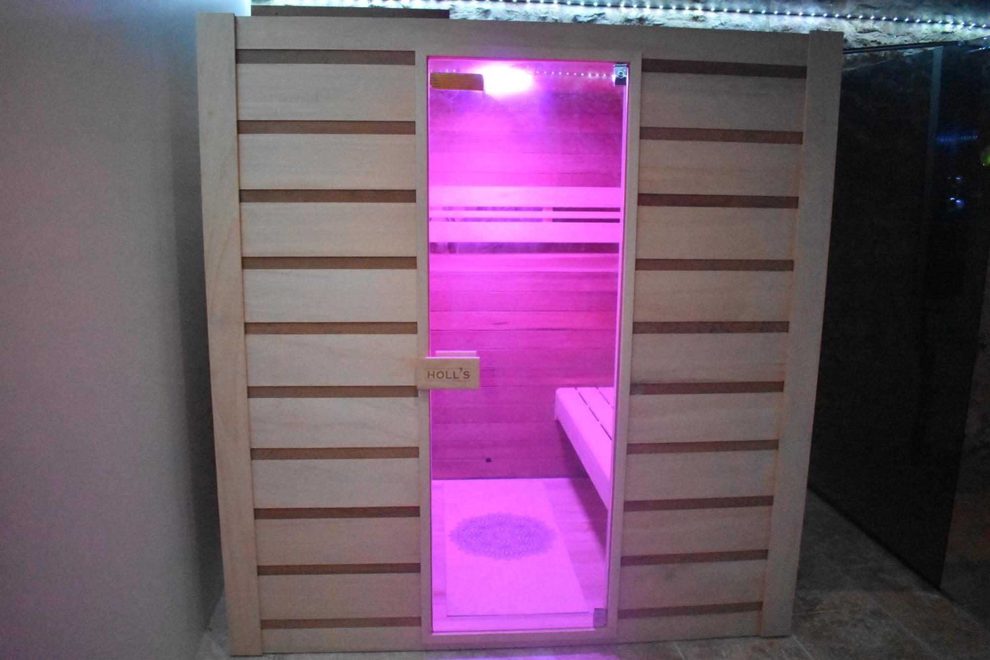 Gite A La Ferme Avec Jacuzzi Et Sauna Villefloure Екстер'єр фото
